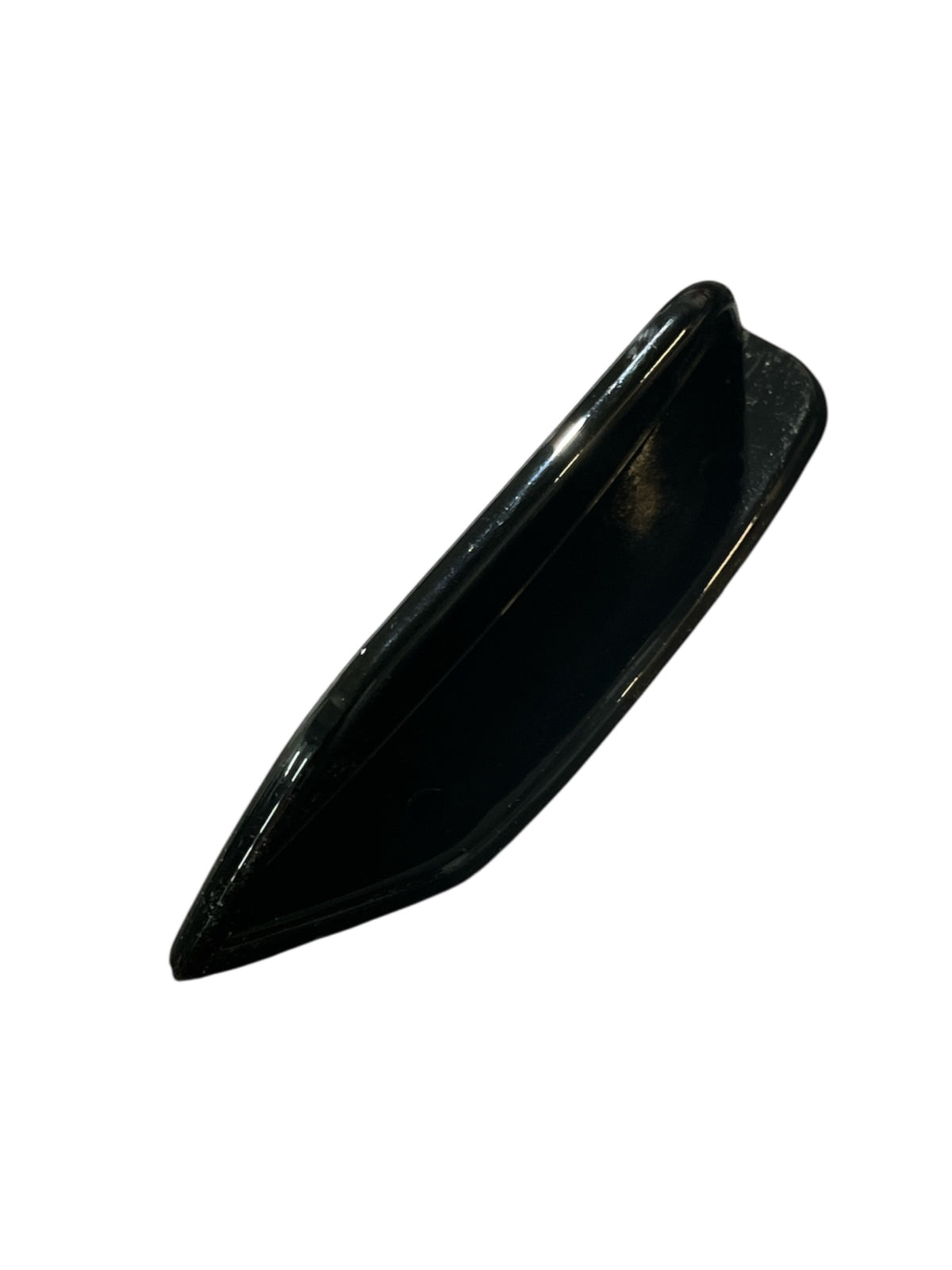 W118 BUMPER FR SIDE MOULDING R/F AMG 45S