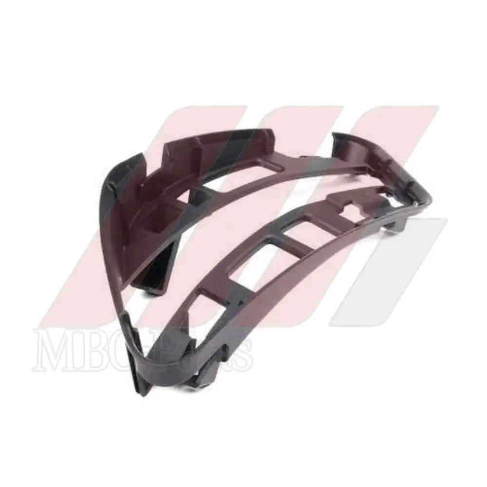 W204 BUMPER VENT R/F AMG F/L1 INNER PIECE Generic Attachment
