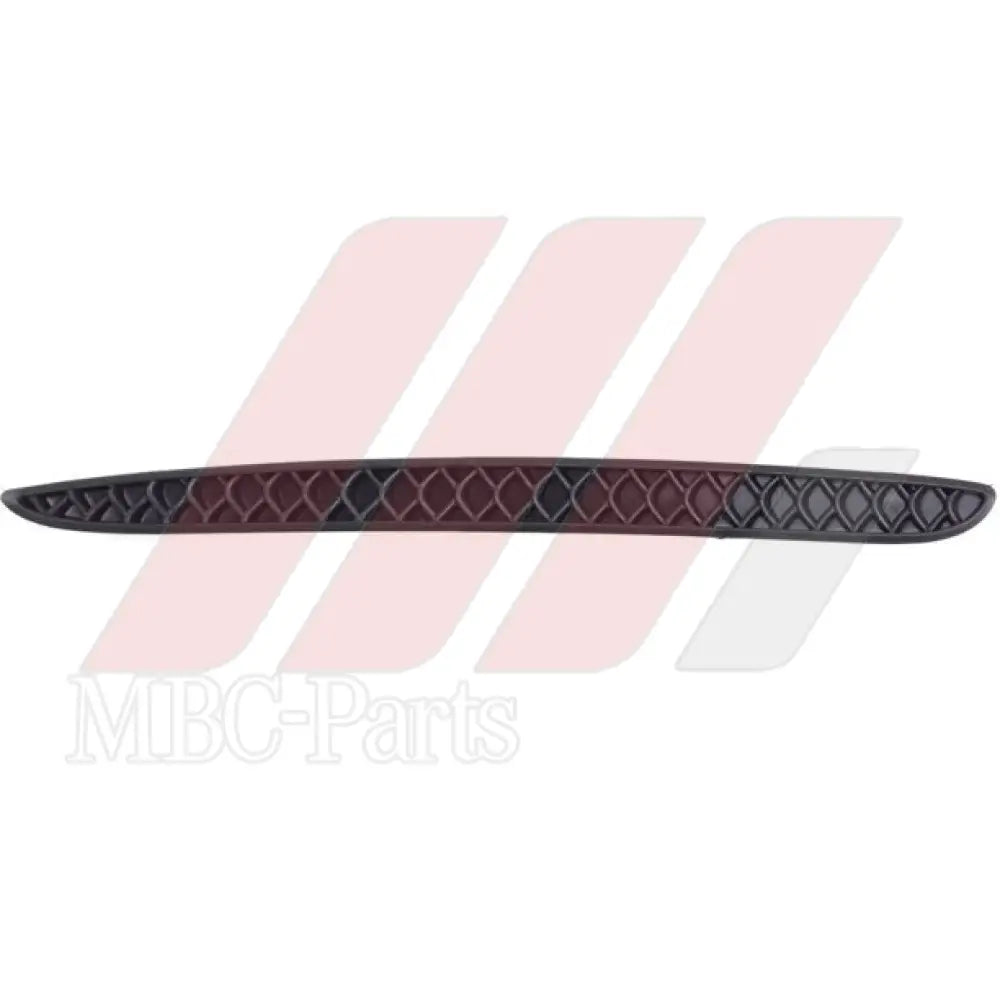 W205 BUMPER VENT R/R AMG Generic Attachment