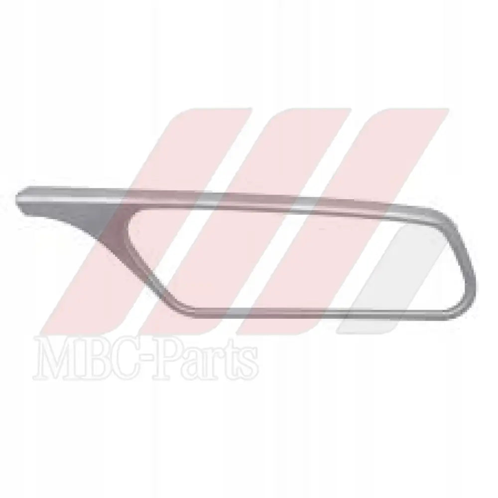 W212 BUMPER MOULDING R/R E63 F/L Generic Attachment