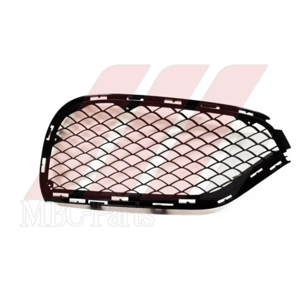 W212 BUMPER VENT R/F E63 Generic Attachment