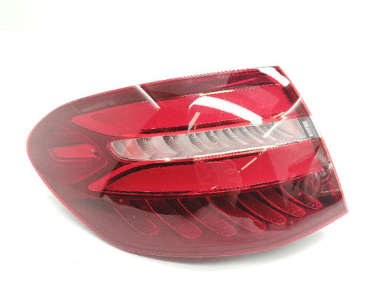 W253 TAIL LAMP L/R OUTER HATCH