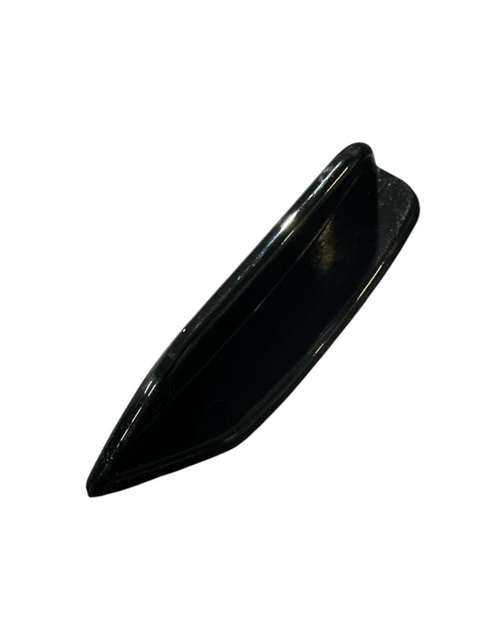 W118 BUMPER FR SIDE MOULDING R/F AMG 45S