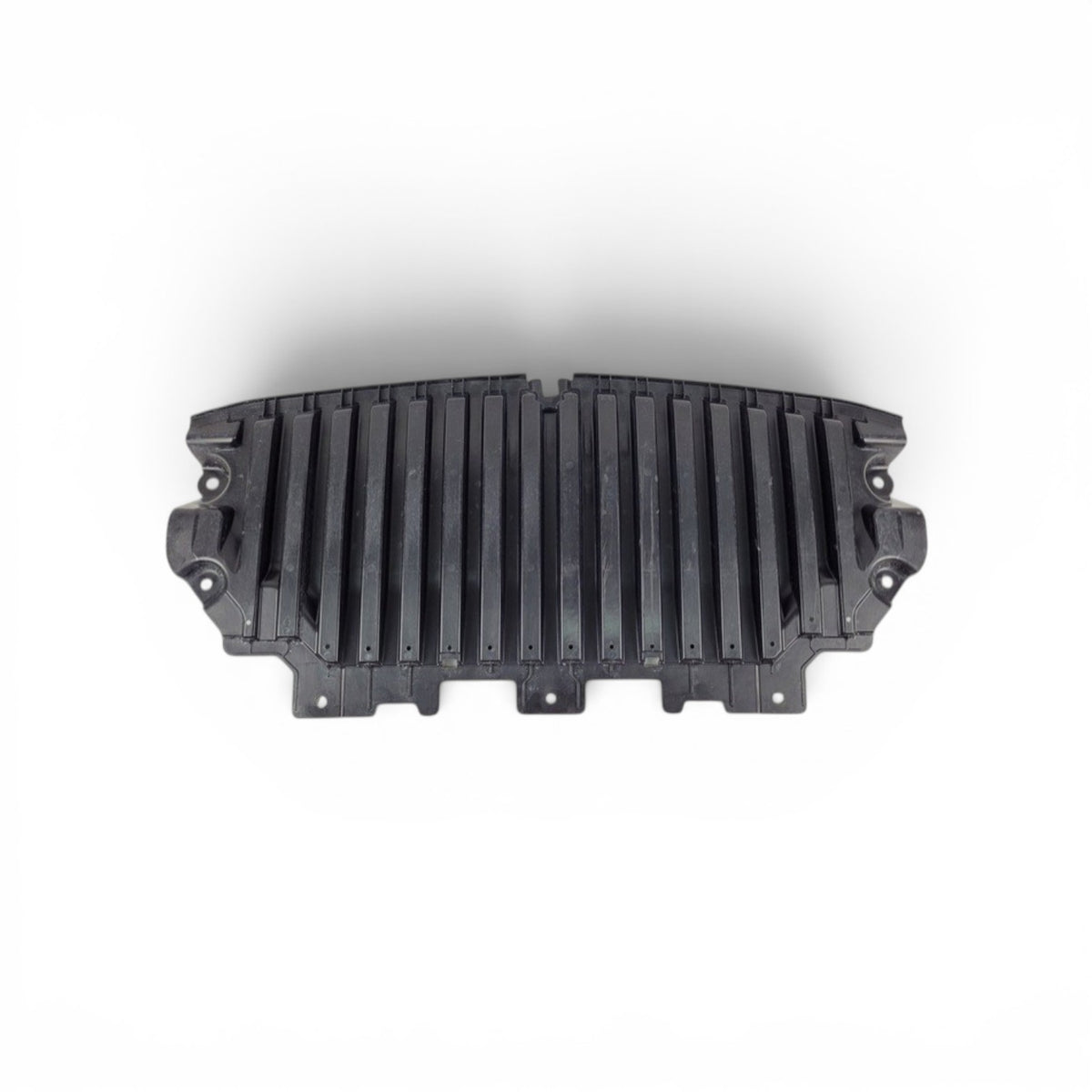 W206 BUMPER SPLASH TRAY CENTER NORMAL 2065200200