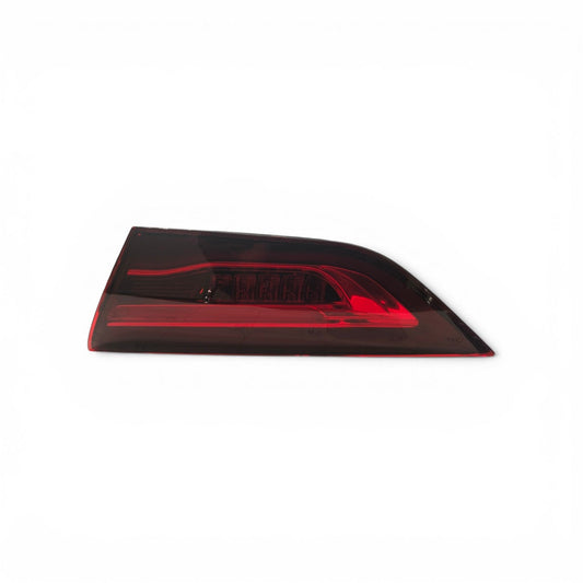 W118 TAIL LAMP R/R INNER