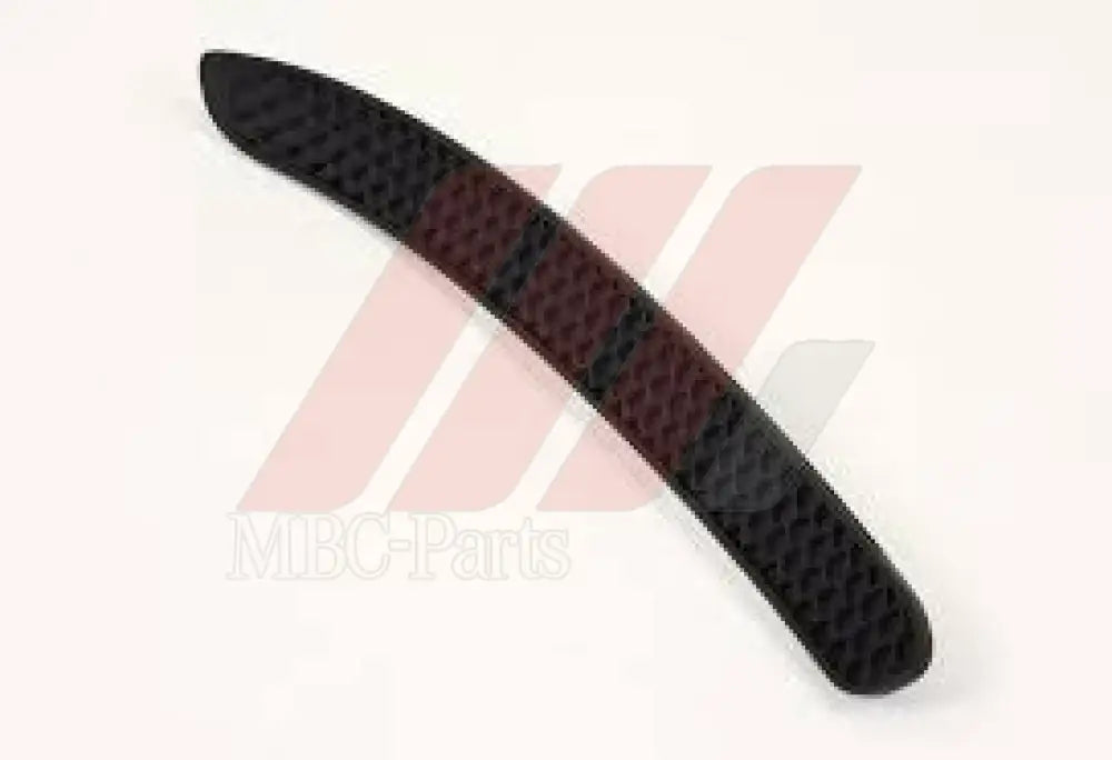 W117 BUMPER REAR SIDE VENT R/S Generic Attachment