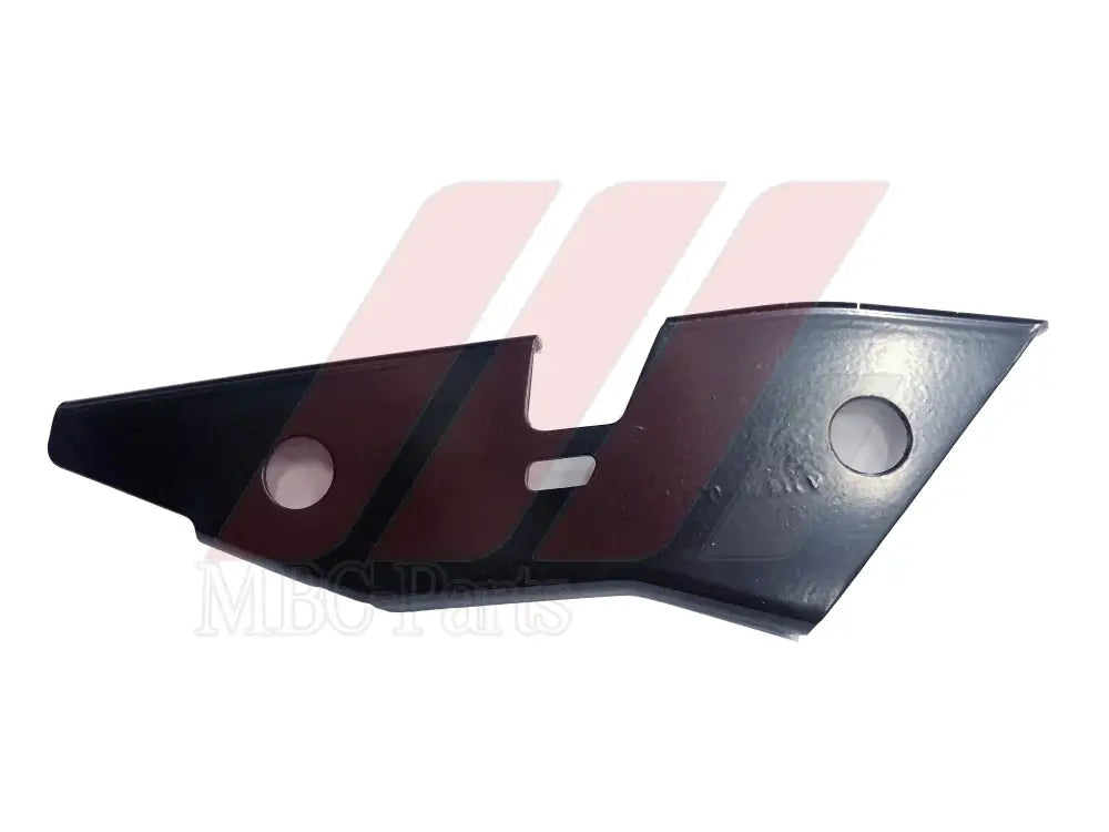 W118 BUMPER SLIDE R/F UPPER OUTER Generic Attachment
