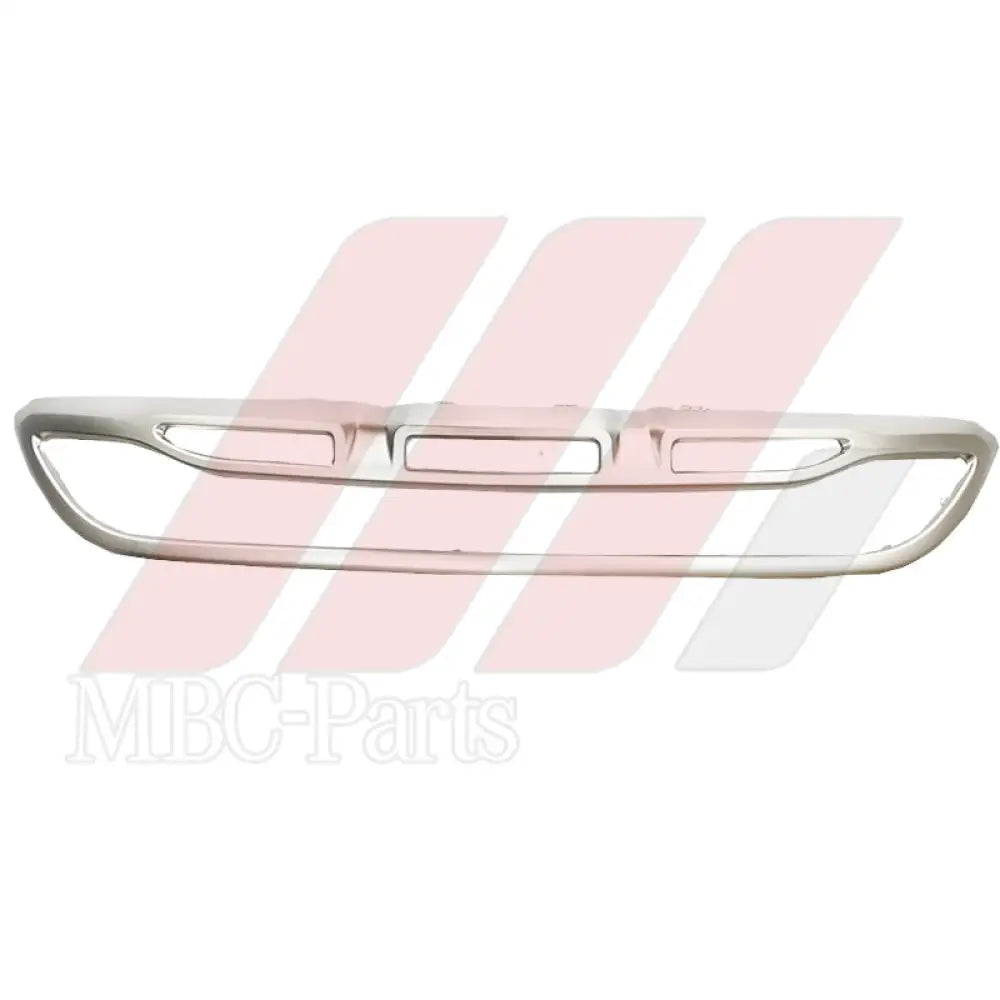 W156 BUMPER CHROME LOWER F/L CLIPS BROKEN PAINTED SILVER Generic Attachment