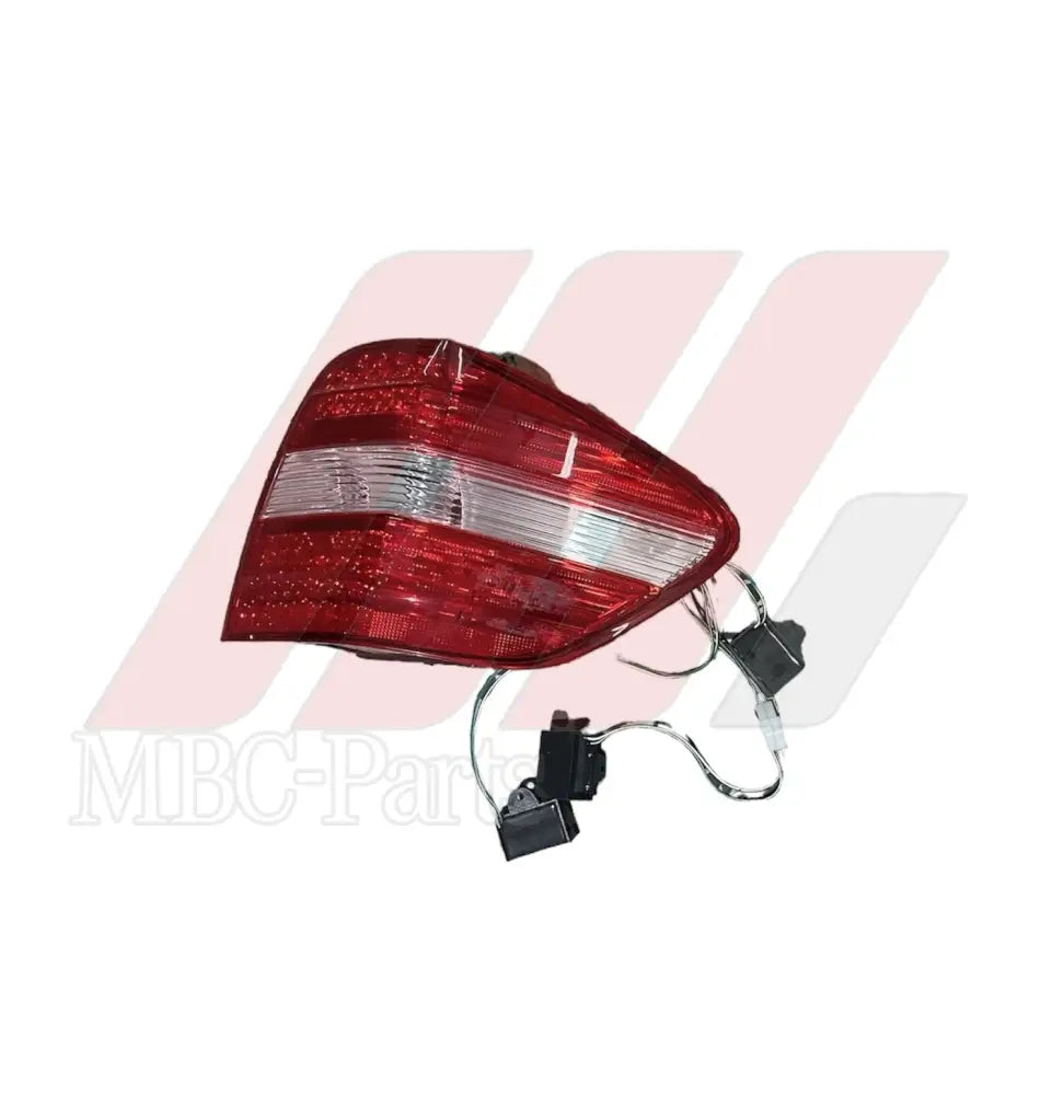 W164 TAIL LAMP R/R BLACK 1648201864 1648204064 1649061200 Used Electrical