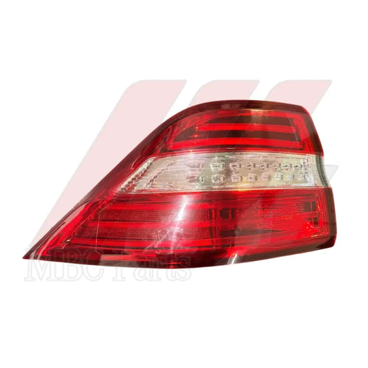W166 TAIL LAMP L/R (SMALL CRACK CAN STILL BE UESED) Generic Electrical