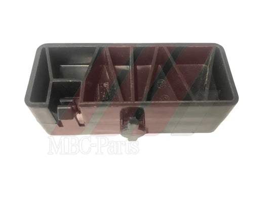 W177 RADIATOR MOUNTING PLATE L & R Generic None
