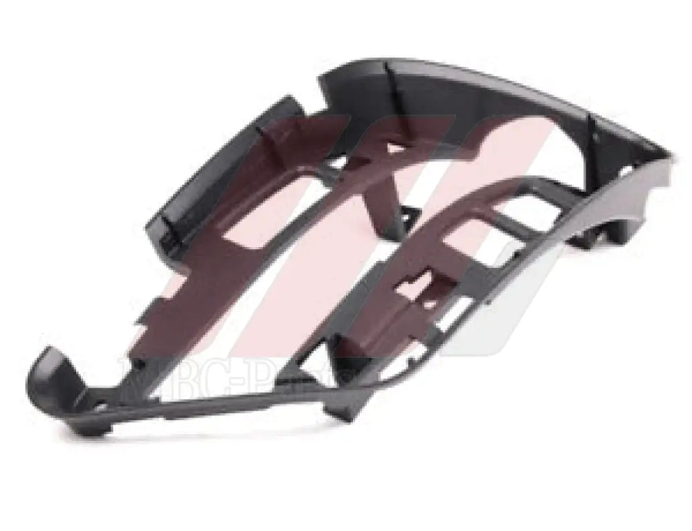 W204 BUMPER VENT L/F INNER ONLY AMG F/L1 Generic Attachment