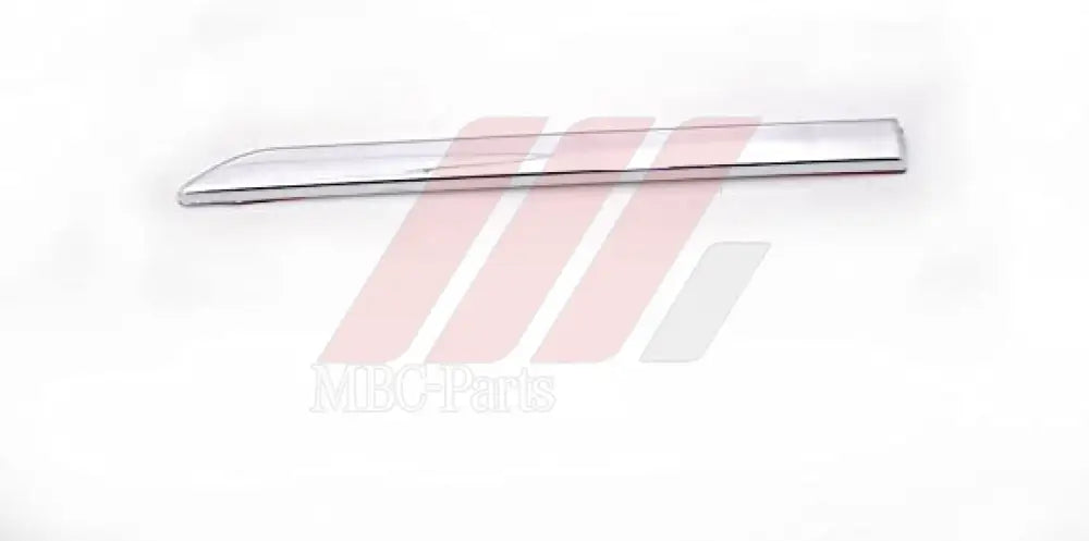 W204 FENDER MOULDING L/F Generic Attachment