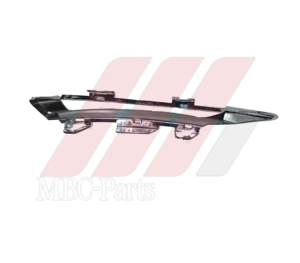 W204 SPOT LAMP CHROME R/F AMG F/L1 Generic Electrical