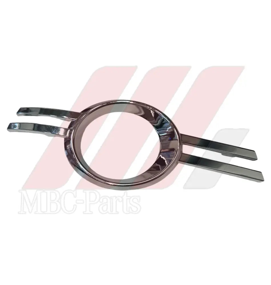 W204 SPOT LAMP COVER CHROME MOULDING R/F Generic Attachment