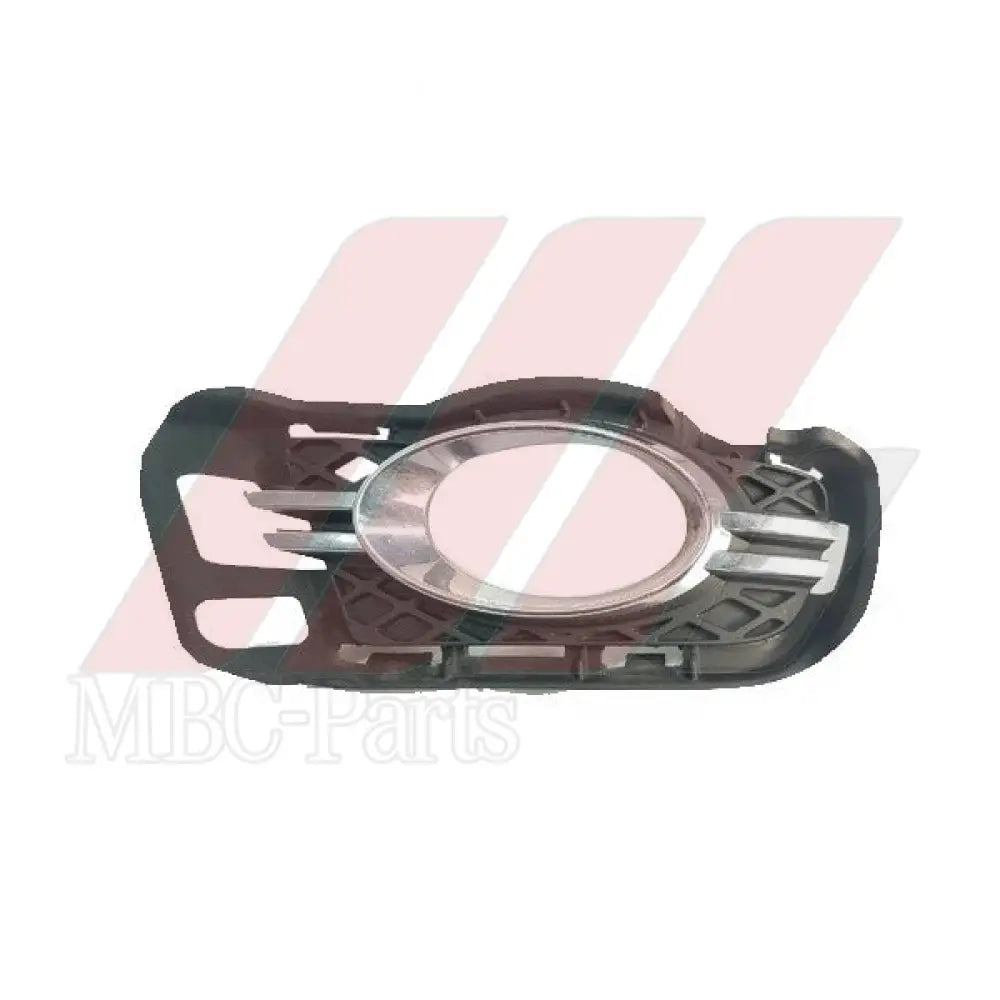 W204 SPOT LAMP VENT L/S OVAL Attachment