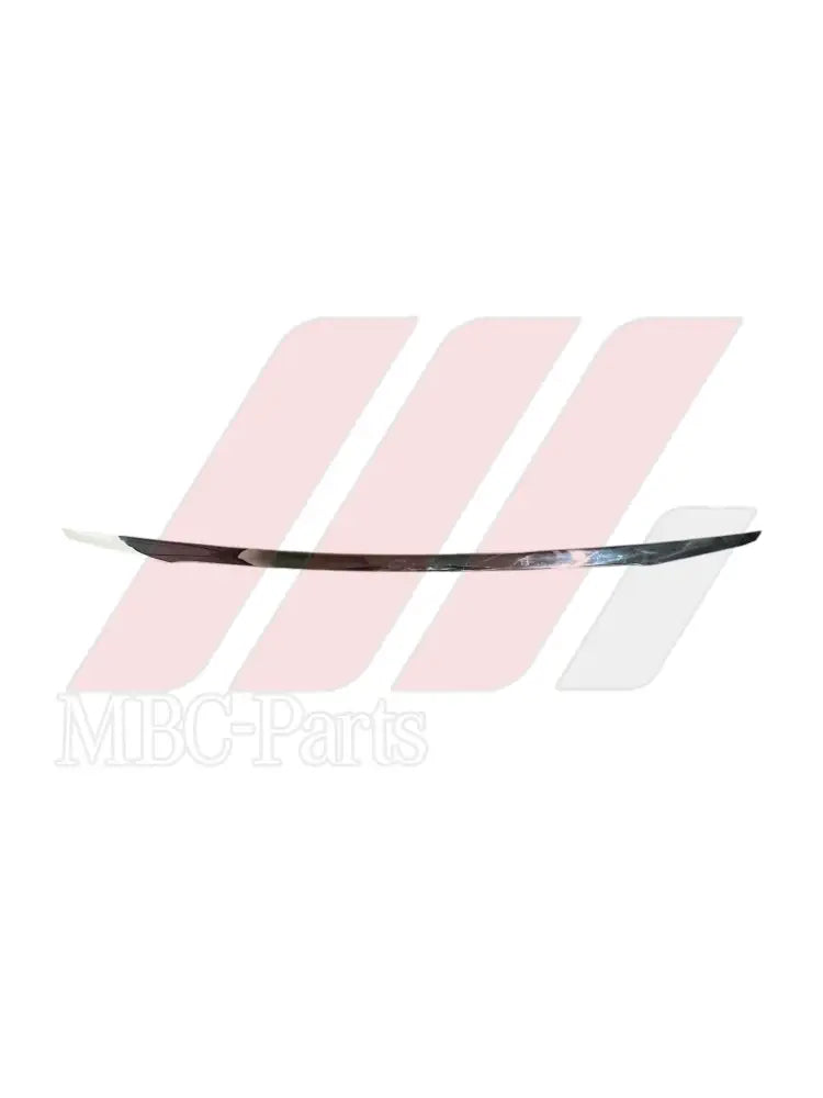 W205 BOOTLID CHROME MOULDING Generic Bootlid