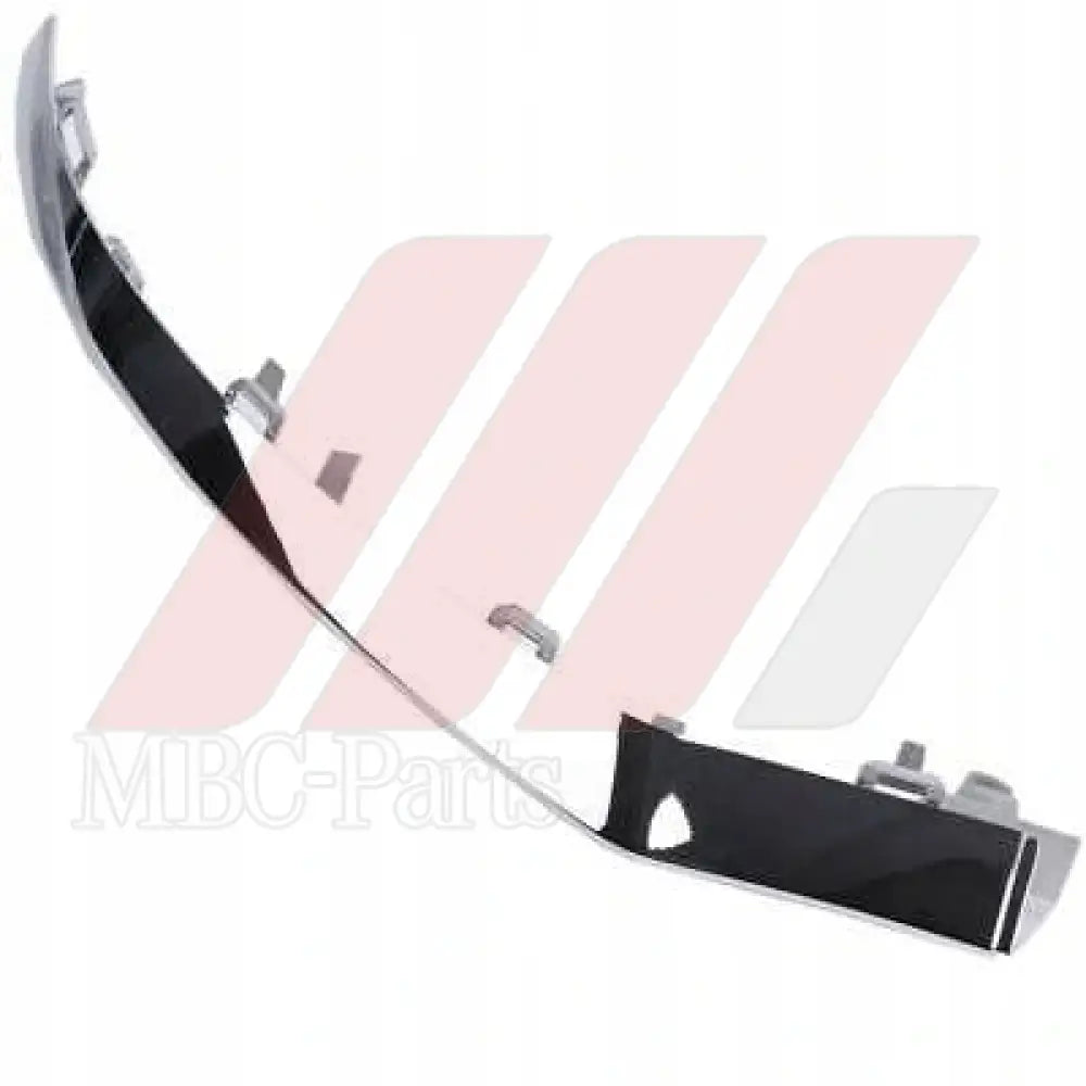 W205 BUMPER CHROME R/F UPPER P/F Generic Attachment