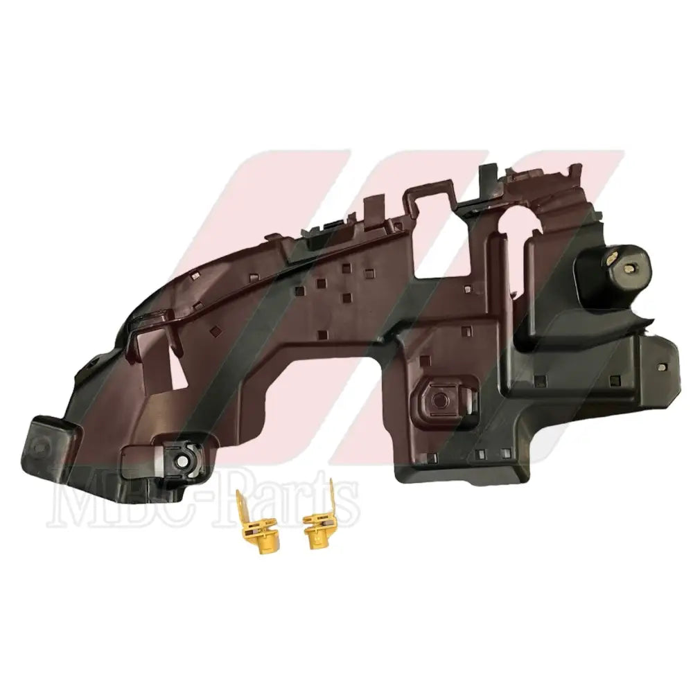 W205 BUMPER EXHAUST BRACKET L/R Generic Attachment