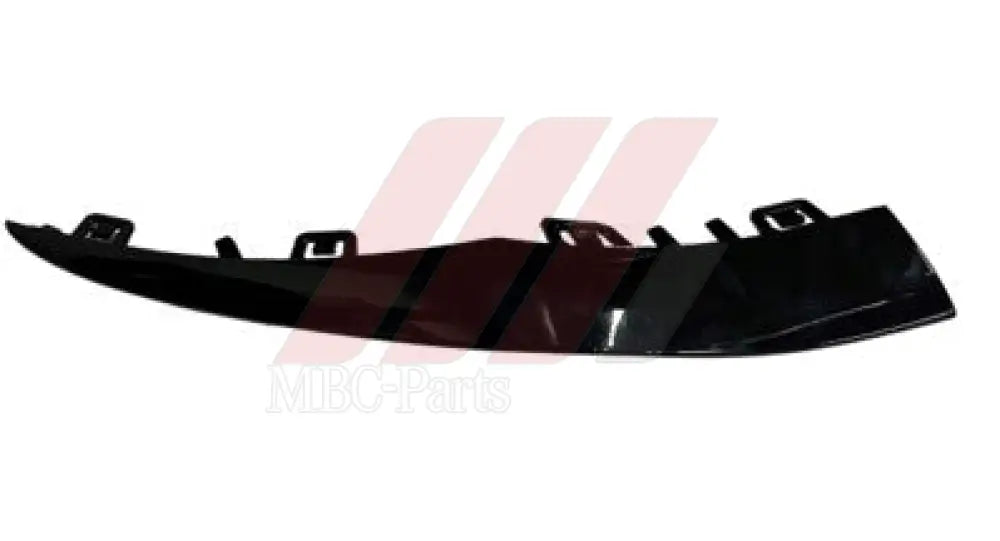 W205 BUMPER MOULDING L/F AMG F/L BLACK Generic Attachment