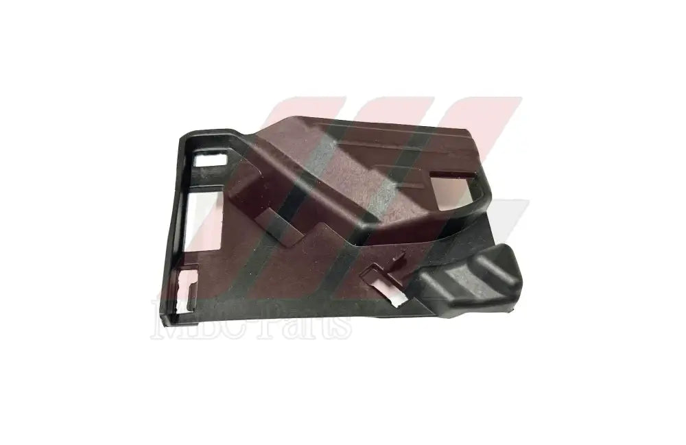 W205 BUMPER R/F LOWER COVER AMG Generic Attachment