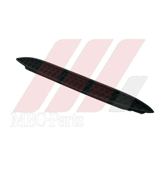 W205 BUMPER VENT L/R Generic Attachment