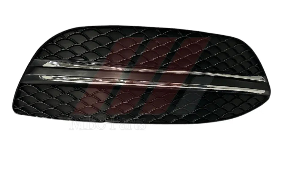 W205 BUMPER VENT R/F AVANTGARDE W/ CHROME Generic Attachment