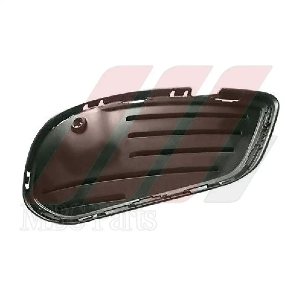 W205 BUMPER VENT R/F INNER AMG Generic Attachment