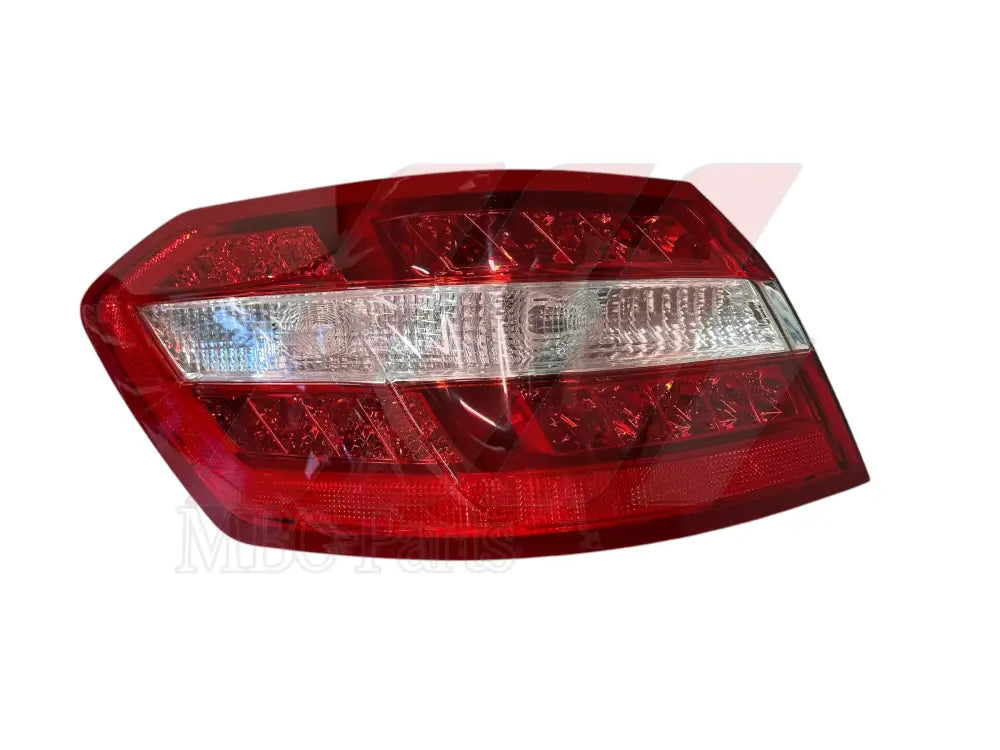 W212 TAIL LAMP L/R OUTER 2129066601 Generic Electrical