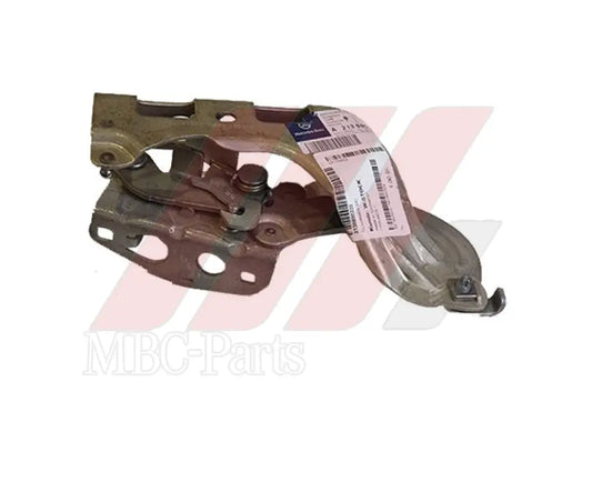 W213 BONNET HINGE R/S Generic Attachment