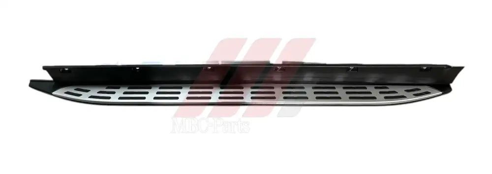 W247 SIDE STEP L/S GLA Generic Panelling