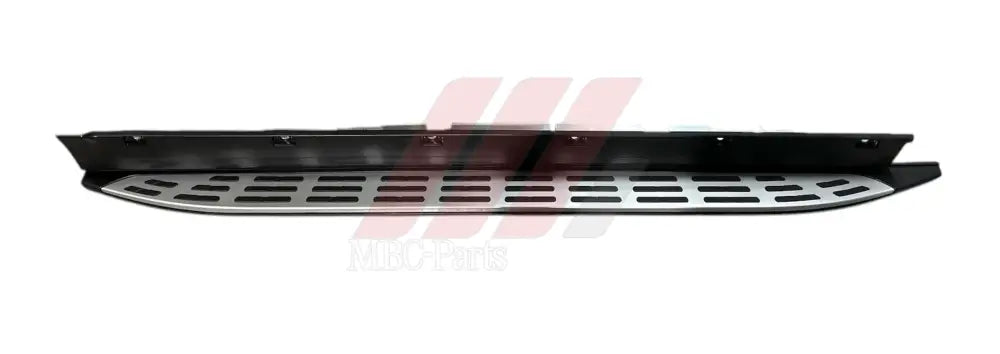 W247 SIDE STEP R/S GLA Generic Panelling
