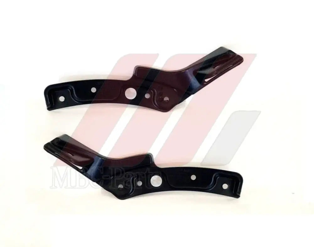 W253 BUMPER TRIM L/F AMG Generic Attachment